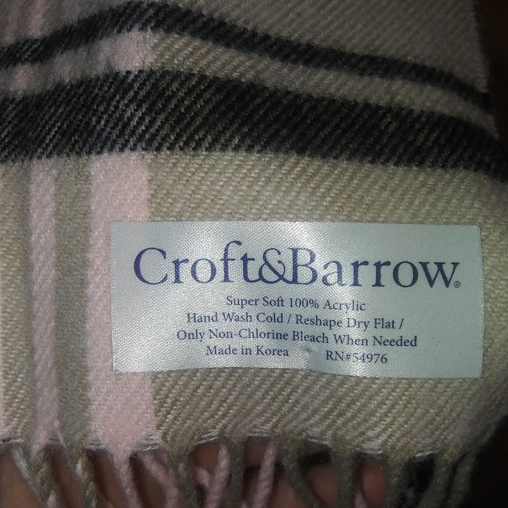 Scarf - Picture 2 of 3